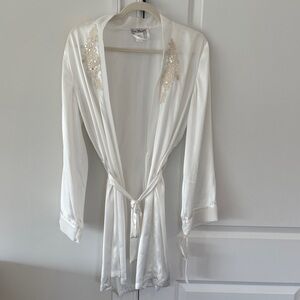 Silky White Embroidered Robe with Tie Belt